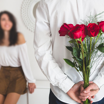 13+ Nice Gifts That Will Make Your Wife Feel Special On Valentine's Day