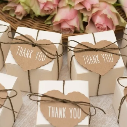 19+ Best Wedding Souvenirs For Guests That Will Make Them Love You