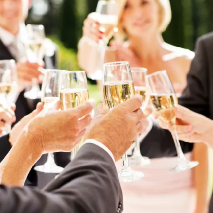 30 Impressive Wedding Anniversary Toast Examples To Use At The Upcoming Wedding